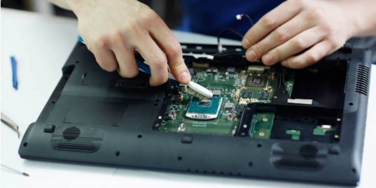 Mail-In Laptop Repair Service in USA: A Smart Solution for Remote Workers and Students